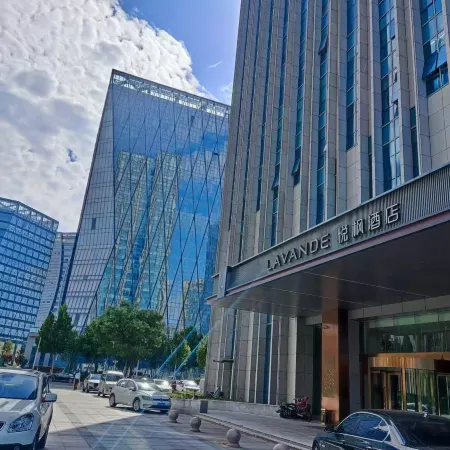 Yuefeng Hotel (Shouguang International Convention and Exhibition Center)