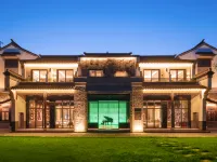 The Mountain Resort Hotels in Mile City