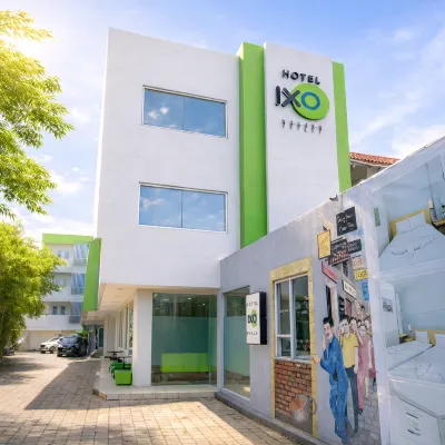 Hotel IXO Bekasi Hotels near Bekasi Train Station