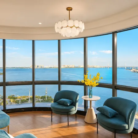Yunqi Seaside Apartment (Zhanjiang Jinshawan)