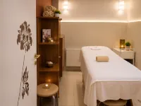 Crystal Palace Boutique Hotel Hotels near Eagle Bridge