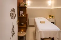Crystal Palace Boutique Hotel
