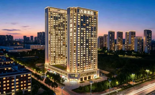 Wuhan Wanhu Hotel (Weilai Third Road Subway Station)