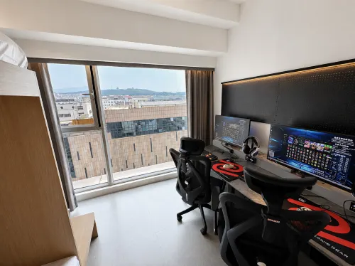 Aorui E-sports Homestay (International Coastal Baths Huoju 8th Street)