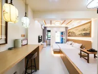 Benxi County Creek Valley Lodge Wenquan Homestay - balcony