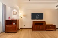 Jianshui Supply and Marketing Inn (Gucheng Excursion Train) - 주차장