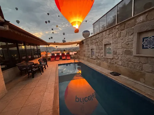 Balloon Cave Hotel - Rooftop Pools