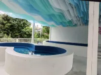 Anshun Shengyi Hot Spring Hotel (Anshunxi Railway Station Colorful Vientiane Tourism City) - Hot Springs