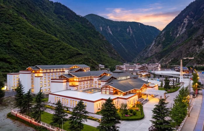 Jiuzhai Manor International Hotel