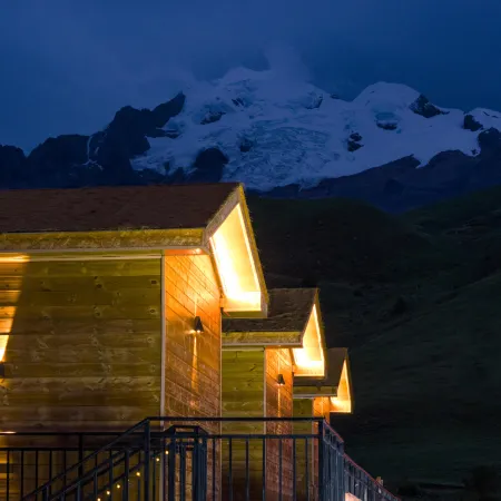 Litang River Cloud Resort Hotel