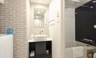 ESLEAD HOTEL Namba Daikokucho