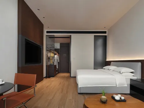 Fuchun City Hotel - ที่มีบาร์