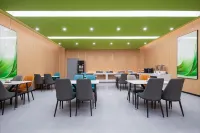 GreenTree Inn Express Hotel (Jiyuan Municipal Government) - Bãi đậu xe