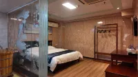 裕佳温泉ホテル（漳州古城東入口歴史古街） - プール