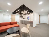 LEE & HAN HOSTEL Hotels near Express Bus Terminal Station