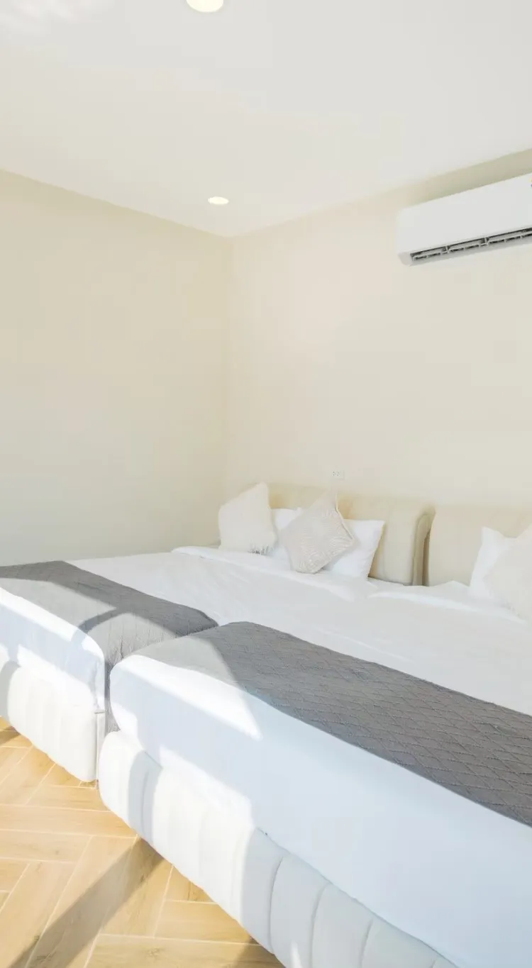 White Romance Pool Villa