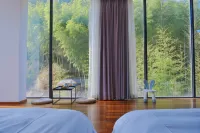 He Su Resorts