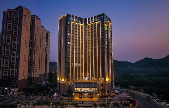 WYNDHAM GARDEN HOTEL.GAOZHOU