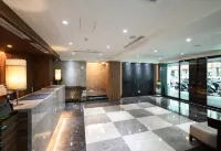 Cloud Hotel - 4-Star