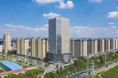Yitel Hotel (Weifang Zhucheng Longrun Building) Отели в г. Чжучэн