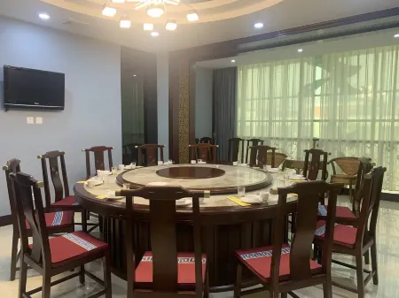 Hong'ao Hotel Отели рядом с достопримечательностью «Lotus Grand View Garden»