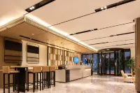 Echarm Hotel (Nanchangxizhan North Square Shengfuyou)