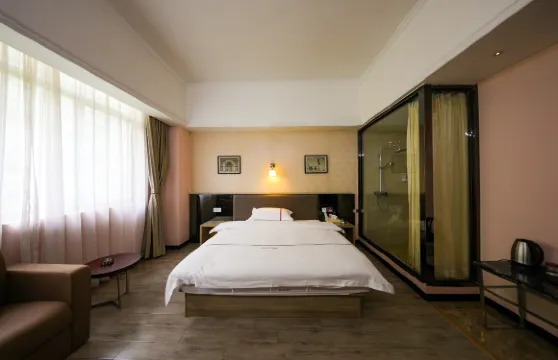 凌雲錦源假日酒店