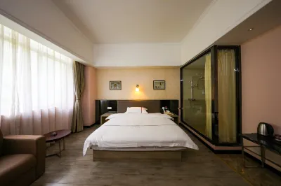Holiday Inn Lingyun Jinyuan Hotels near Sicheng Temple of Literature