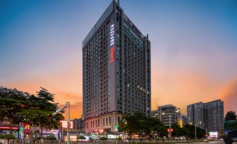 Maoming Nanyue Impression Hotel (1959 Wenchuang Street High Speed Railway Station)