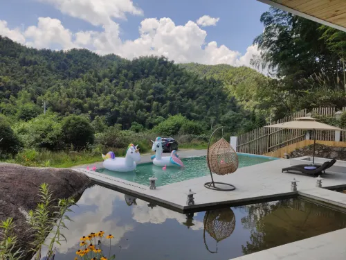 Shan You Shan Mei Ling Mountain Abode - Rooftop Pools