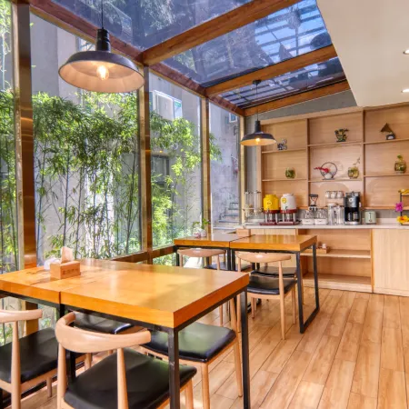 G Joyful Chujian Hotel (Kunming Old Street)