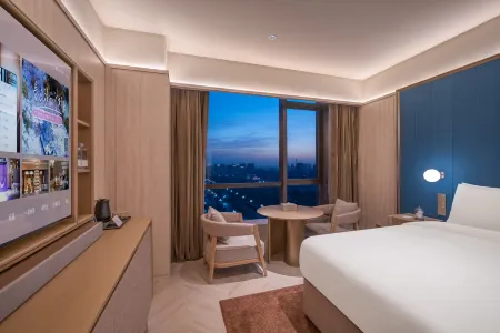 Crystal Hotel Suzhou East Station Отели рядом со станцией Suzhou East Railway Station