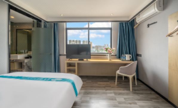 Azure Hotel (Liuzhou Luzhai)