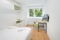 myNext - Hotel Leo - parking