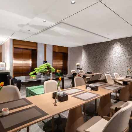 Expo International Hotel (Dongguan Dongcheng Metro Station Wanda Plaza)