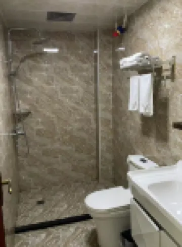 Chenglong Apartment