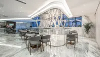 Qingyuan Meilin International Hotel (Qingxin Gulongxia Feilaihu Park Branch)