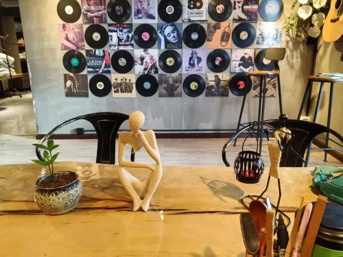 Fenglai Hostel (Kaili Guomao Shopping Center)