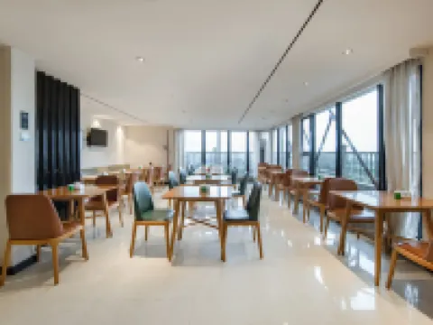 城市エコノミーホテル（崇左寧明） 寧明のホテル