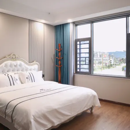 JU LAN HOTEL