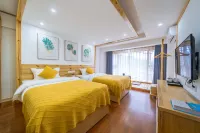 依山之畔·Olny花語美學全景美宿（西江千戶苗寨東引觀景台店） - 旅館