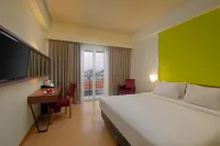 Quest Hotel Simpang Lima - Semarang by Aston