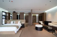 Jianmenguan Xiongguan Yougu Resort Hotel - balcony