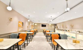 Rise Hotel (Changchun FAW West High-speed Railway Station)