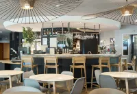 B&B HOTEL Vélizy Est Hôtels à : Vélizy-Villacoublay