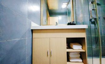 RongHua Hotel (Baoji Kaixuan City)