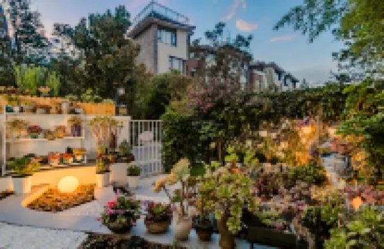 Mountain Stay · Courtyard Tales A Soft Wellness & Social Retreat (Dali · Cangshan South)