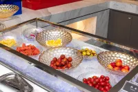 PARK PLAZA TAIAN - فطور