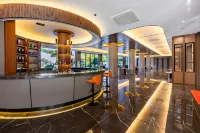 Holiday Inn Chaozhou Hefu Manor - bar