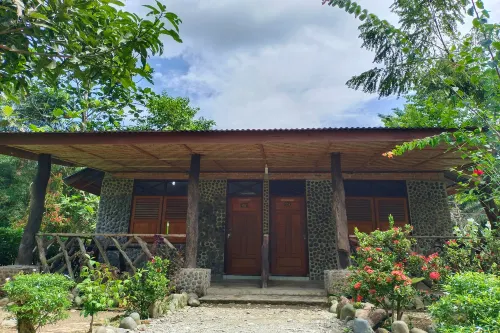 Tangkahan Inn - parking